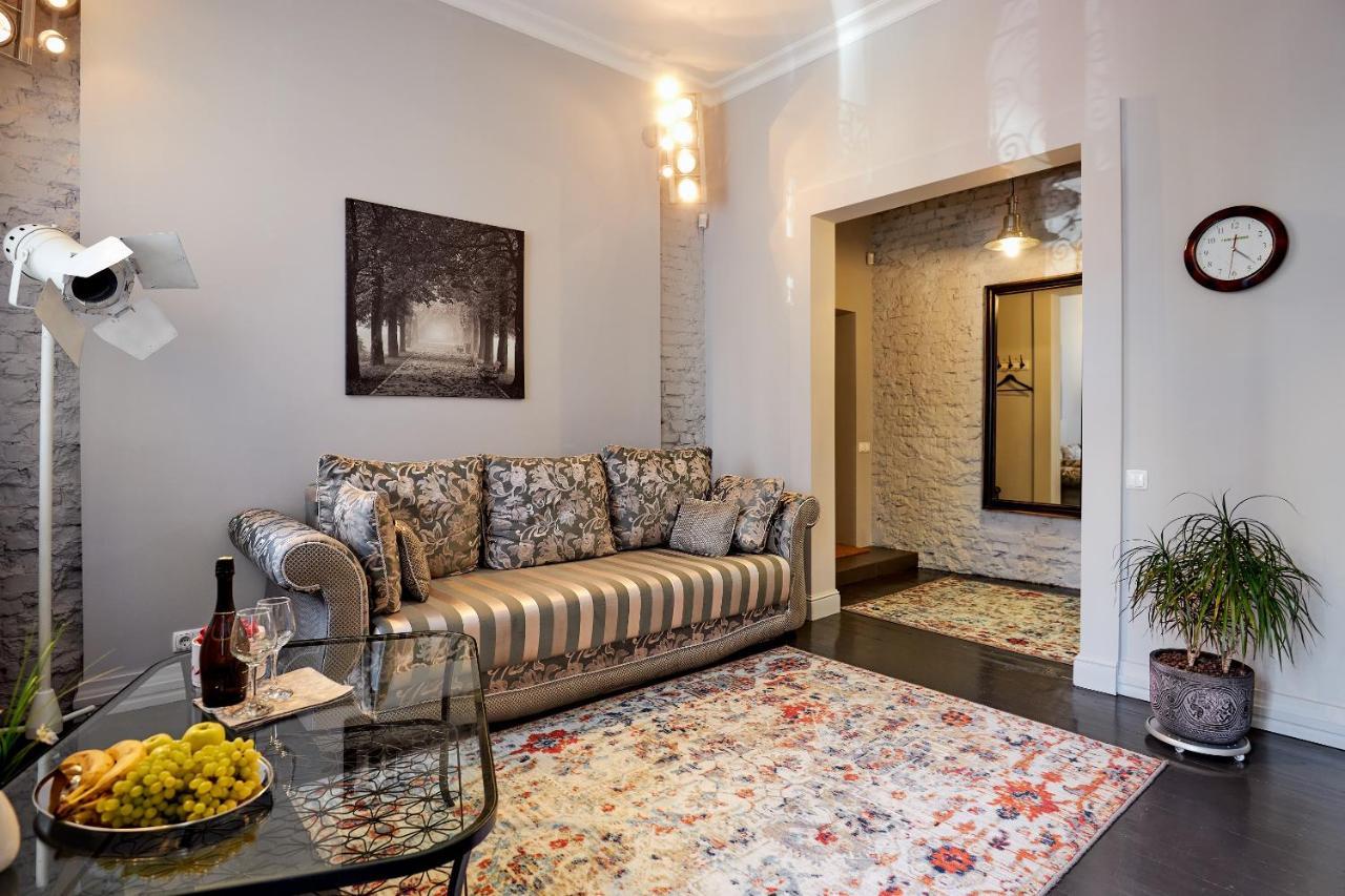 Paulmarie Apartment Near Nezavisimosti 明斯克 外观 照片